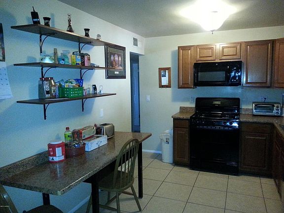 4th image of 730 E 8th Ave