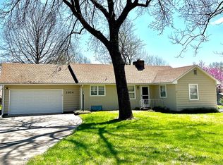 1024 SW Crest Dr, Topeka, KS 66604