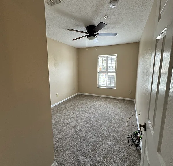 839 Assembly Ct — Photo 31