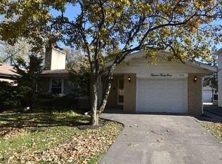 245 N Greenwood Ave, Park Ridge, IL 60068