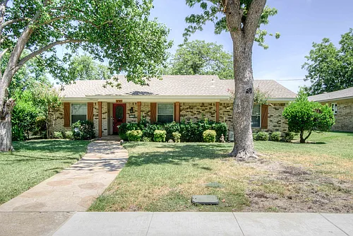 530 Lawnmeadow Dr Photo 1