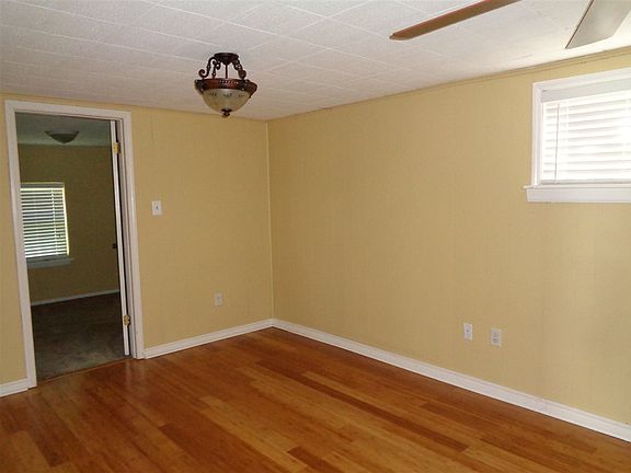 4th image of 1708 NW Liberty Ave