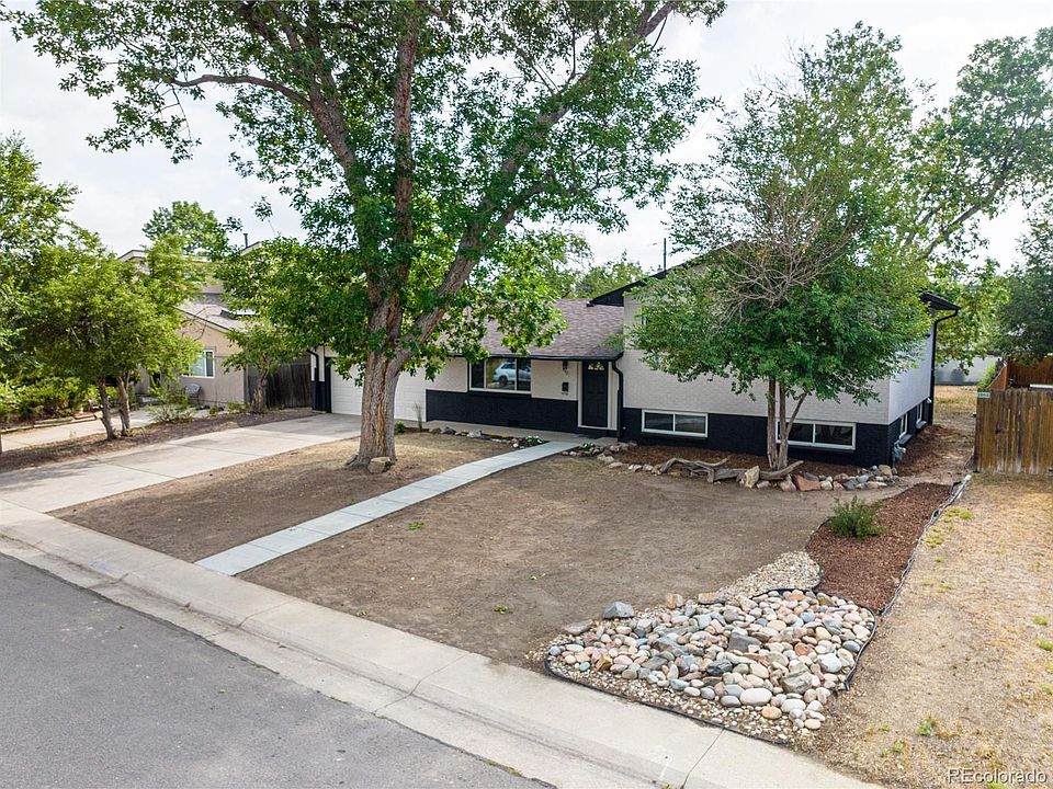 1st image of 440 S Jasmine Street