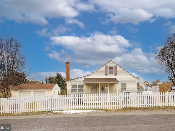 7918 Chesapeake Dr, Baltimore, MD 21226