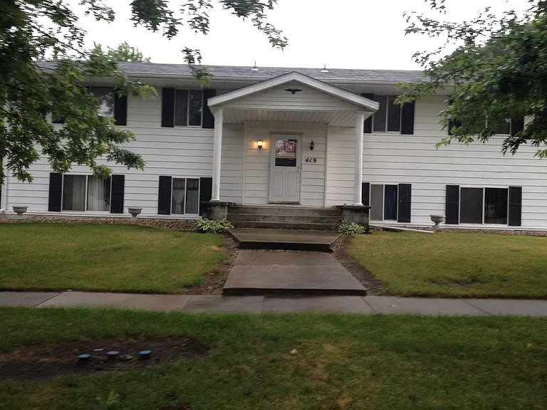 419 Commanche Dr #B — Photo 1