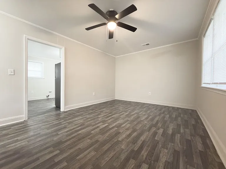 1533 N Avalon Cir — Photo 12