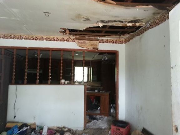 3rd image of 811 W North St