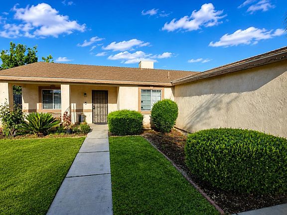 2nd image of 823 Deer Ridge Dr