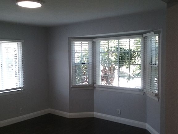5th image of 467 W 12th St