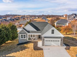 14 Stoney Creek Cir, Waynesboro, VA 22980