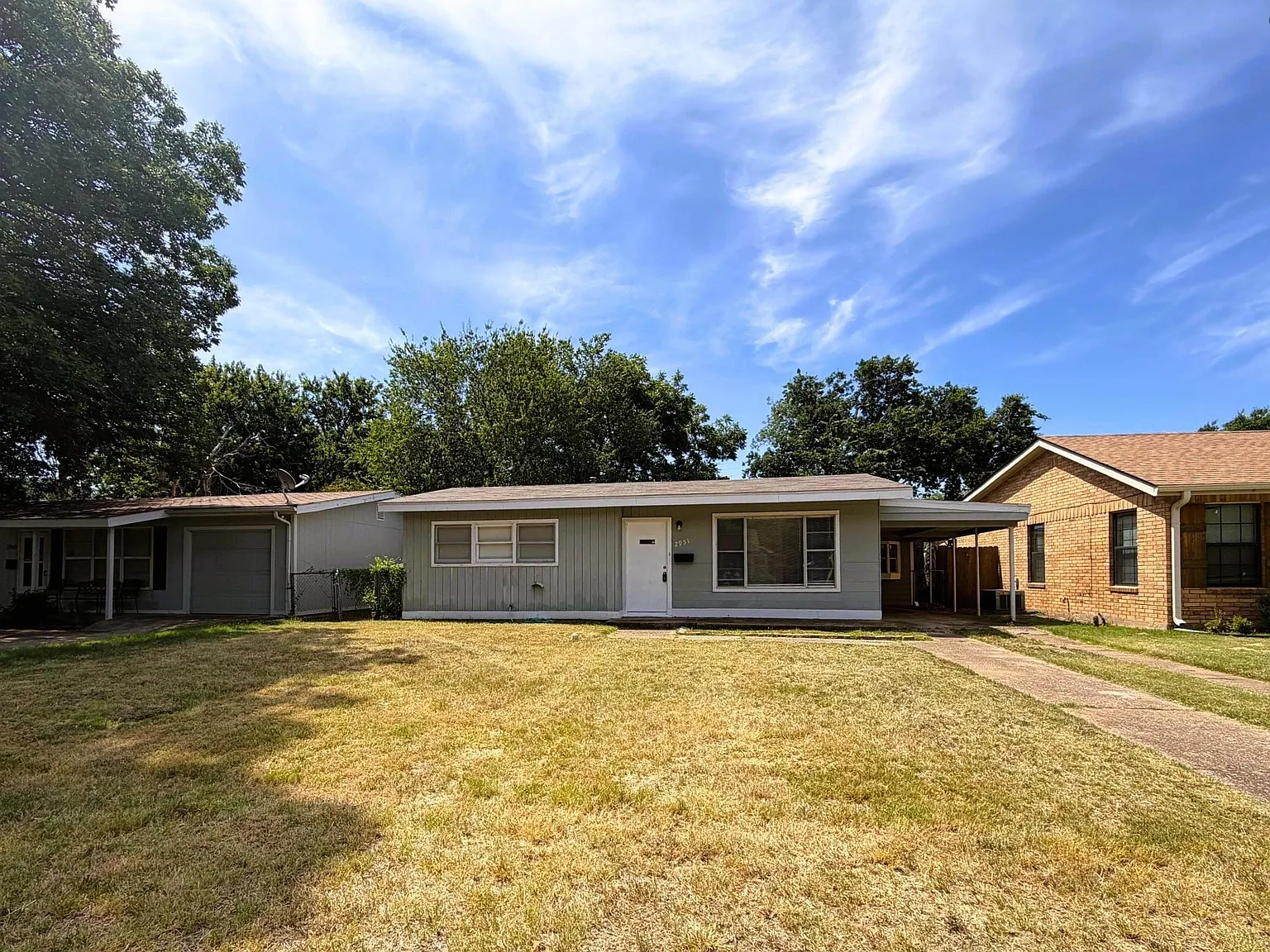 3 bed, 1.0 bath, 1245 sqft, $1,250 — Photo 2