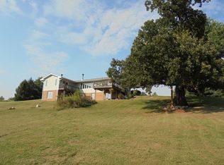 1078 E Thousand North Rd, Taylorville, IL 62568