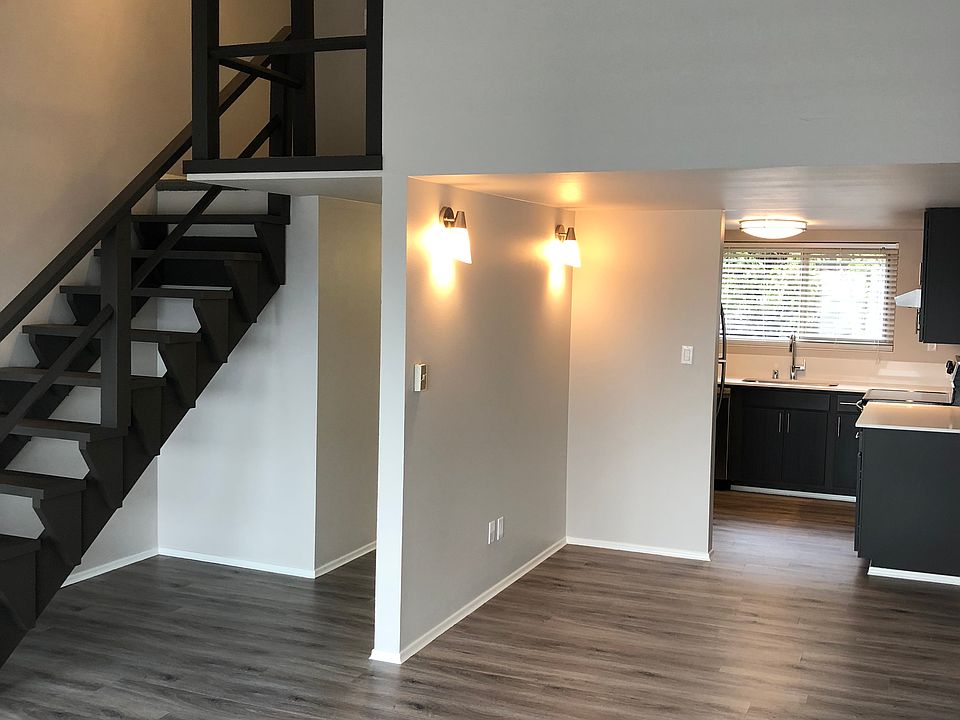 1st image of 1243 5th Ave N APT 5