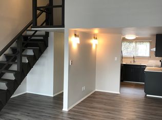 1243 5th Ave N APT 5, Seattle, WA 98109