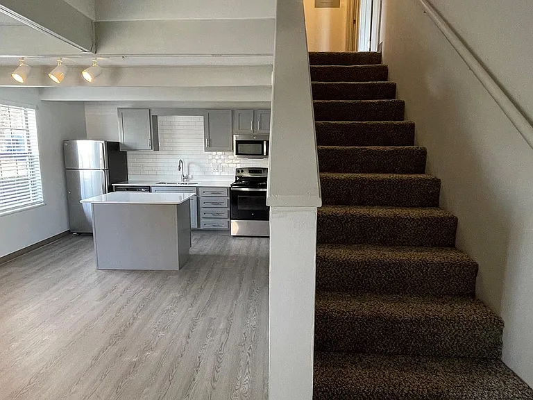 Fairway Meadows Townhomes — Photo 19