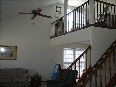 4th image of 7640 Camberwood Dr