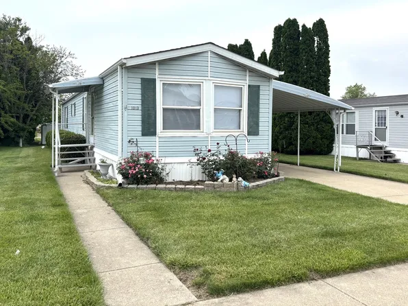 1013 S 9th St, Dekalb, IL 60115