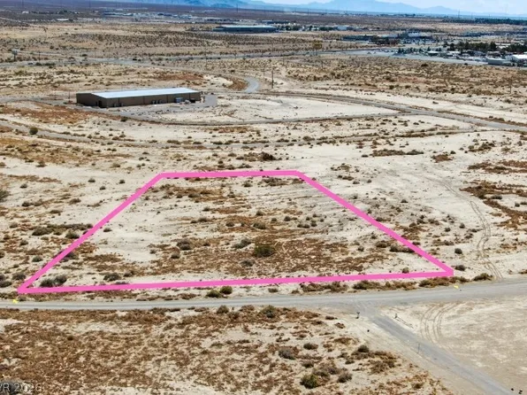 671 N Buckhorn Rd, Pahrump, NV 89060