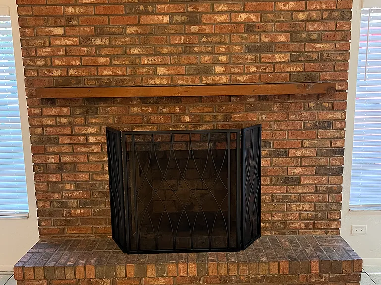 923 Royal Palm Dr — Photo 7