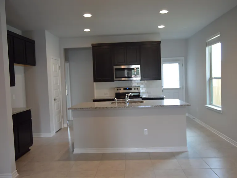 240 Syrah Ct — Photo 6