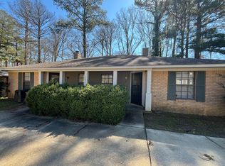 2071 Cooperwell Rd, Jackson, MS 39212