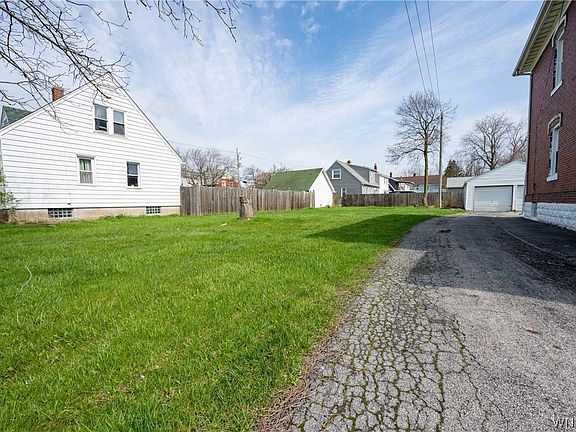 4th image of 273 Skillen St