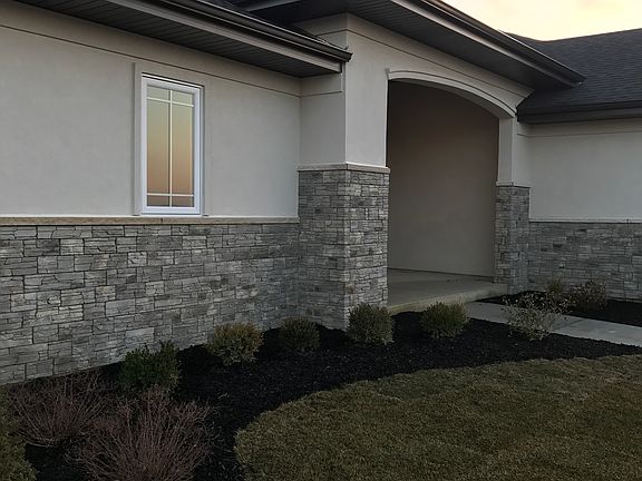 4th image of 1047 Windfield Dr