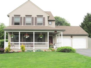 117 Farmingdale Ln, Marietta, PA 17547