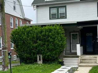 2718 E County Line Rd, Ardmore, PA 19003