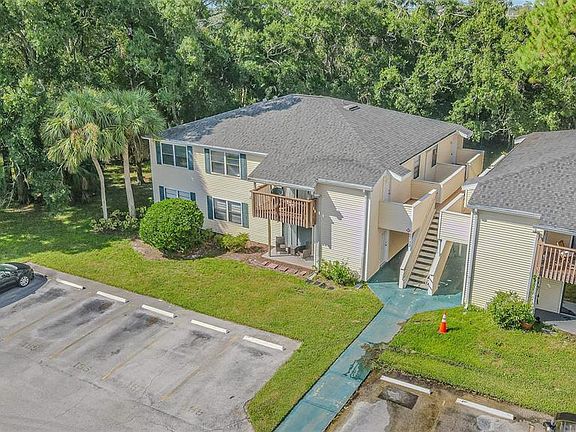 3rd image of 133 SABAL COURT #F