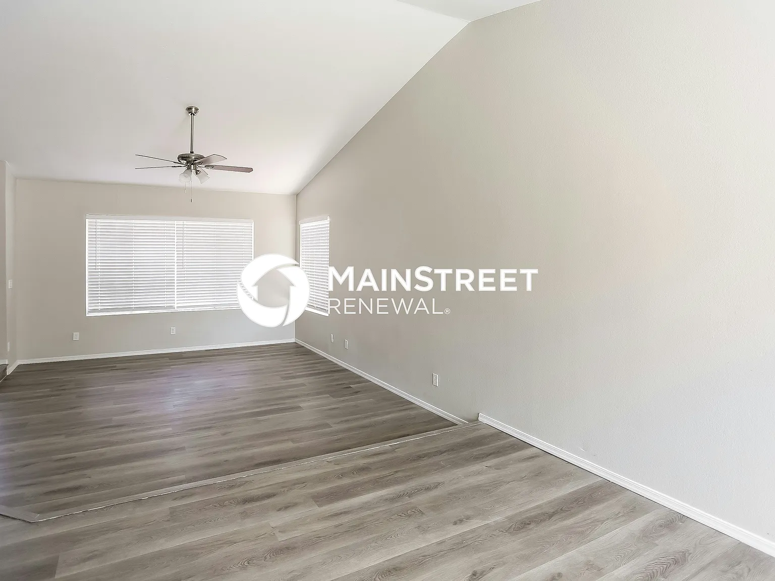 7729 W San Juan Ave — Photo 4