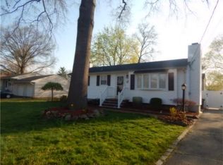 11 Balch Ave, Piscataway, NJ 08854