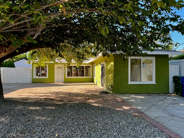 22143 Cantlay St, Canoga Park, CA 91303