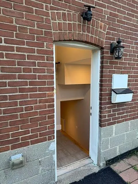 2 bed, $2,650 — Photo 3