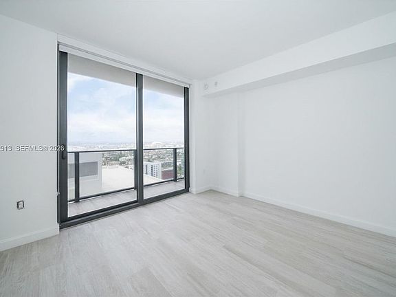 5th image of 55 SW 9th St #3207