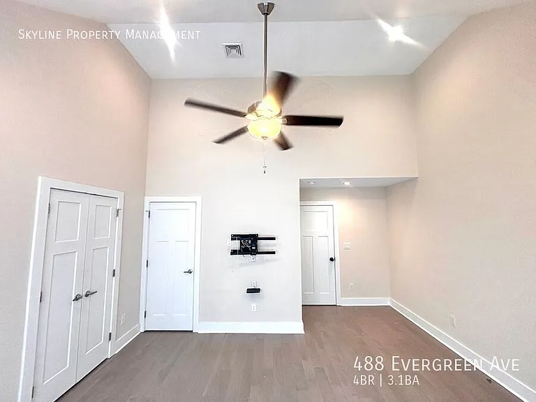488 Evergreen Ave — Photo 22