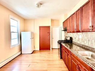 98 Van Nostrand Ave #2F, Jersey City, NJ 07305