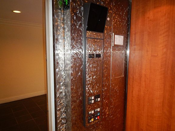 3rd image of 7160 Shoreline Dr Unit 4211