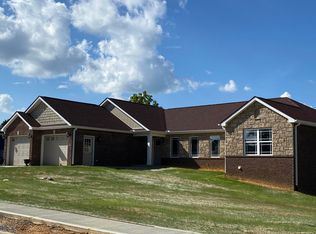 33 Lake Rdg, Somerset, KY 42503