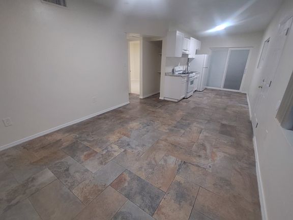 5th image of 15825 N 25th St APT 8