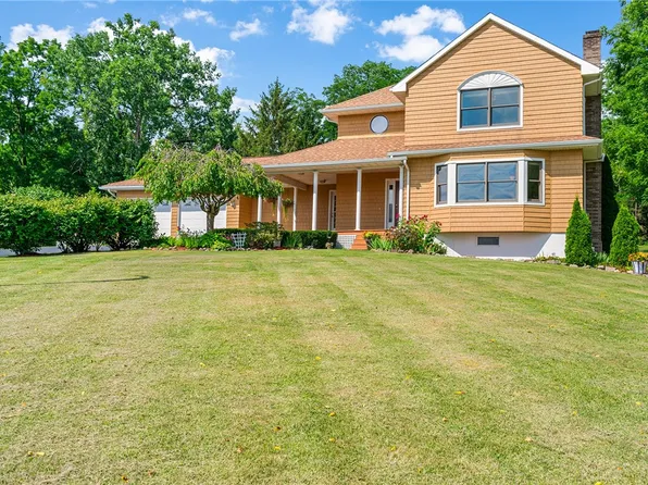 2548 Lower Lake Rd, Seneca Falls, NY 13148