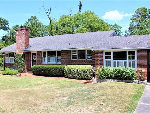 2nd image of 2745 Northwoods Dr