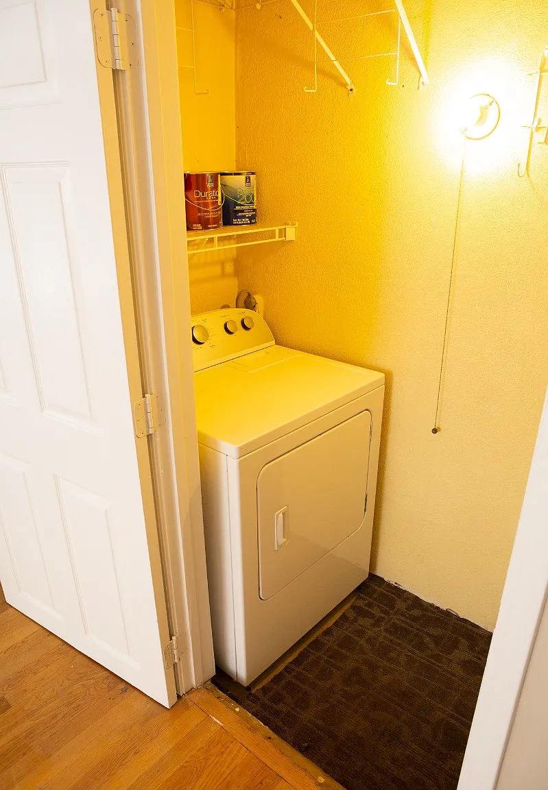 3 bed, 806 sqft, $3,350 — Photo 4