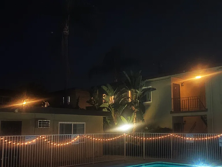 Pool ambiance for night swimming