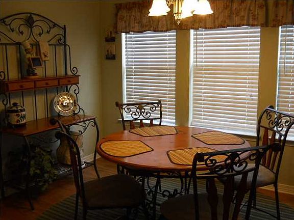 3rd image of 5243 Big Oaks Dr
