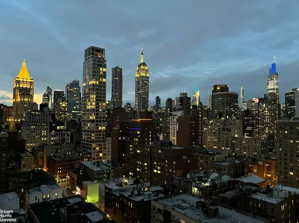 245 East 25th Street image 10 of 13