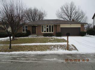 853 Campus Ave, Matteson, IL 60443