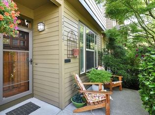 28769 SW Costa Cir E, Wilsonville, OR 97070