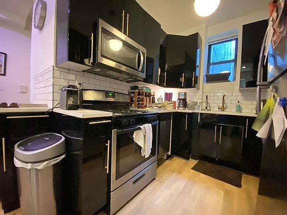 2nd image of 44 Mac Donough St #1A