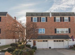 636 Renz St, Philadelphia, PA 19128